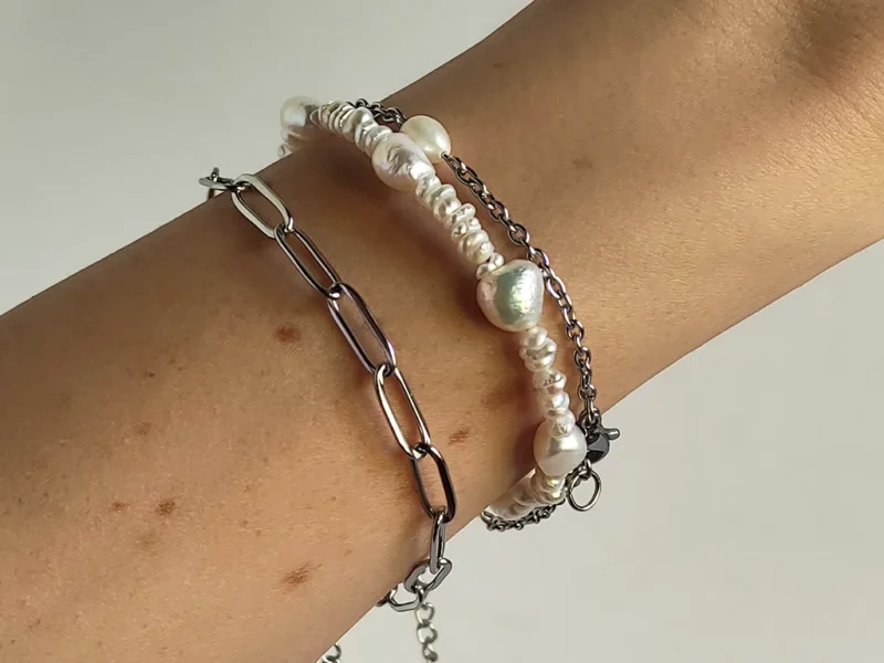 Set di bracciali : con perle di fiume e catenelle in maglia larga in acciaio inox.